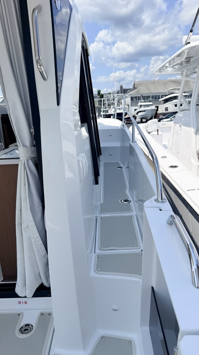 2027 Beneteau Antares 9 - Photo 22