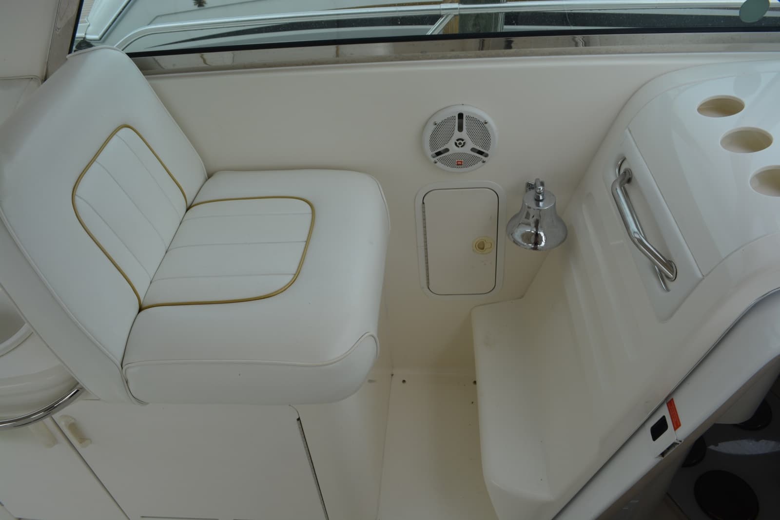 1996 Sea Ray Sundancer 370 - Photo 8