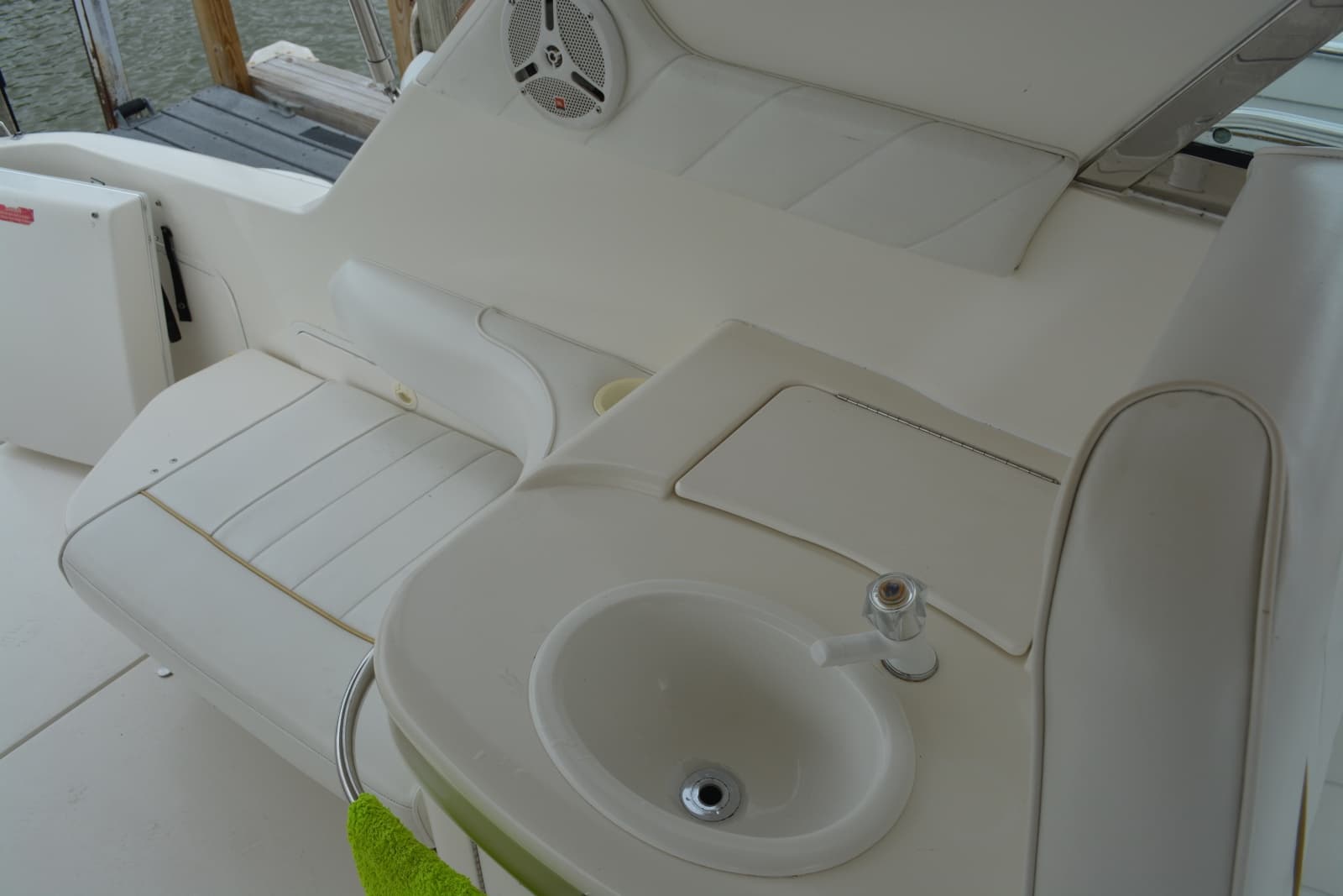 1996 Sea Ray Sundancer 370 - Photo 9