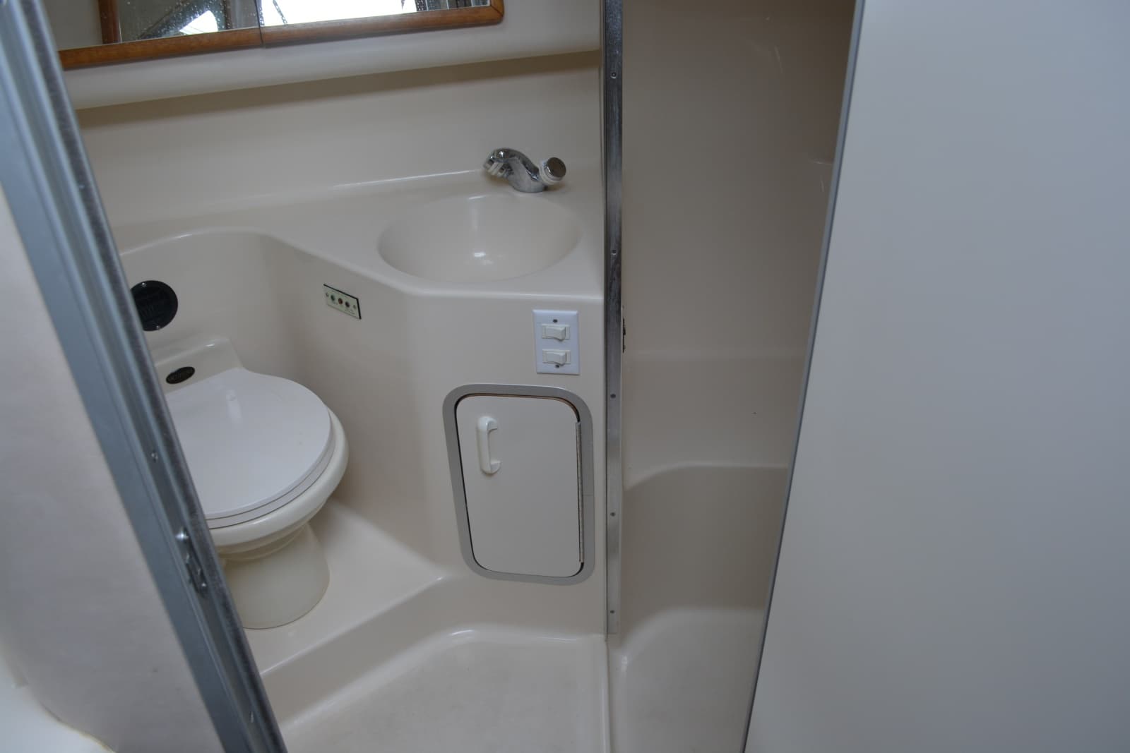 1996 Sea Ray Sundancer 370 - Photo 23