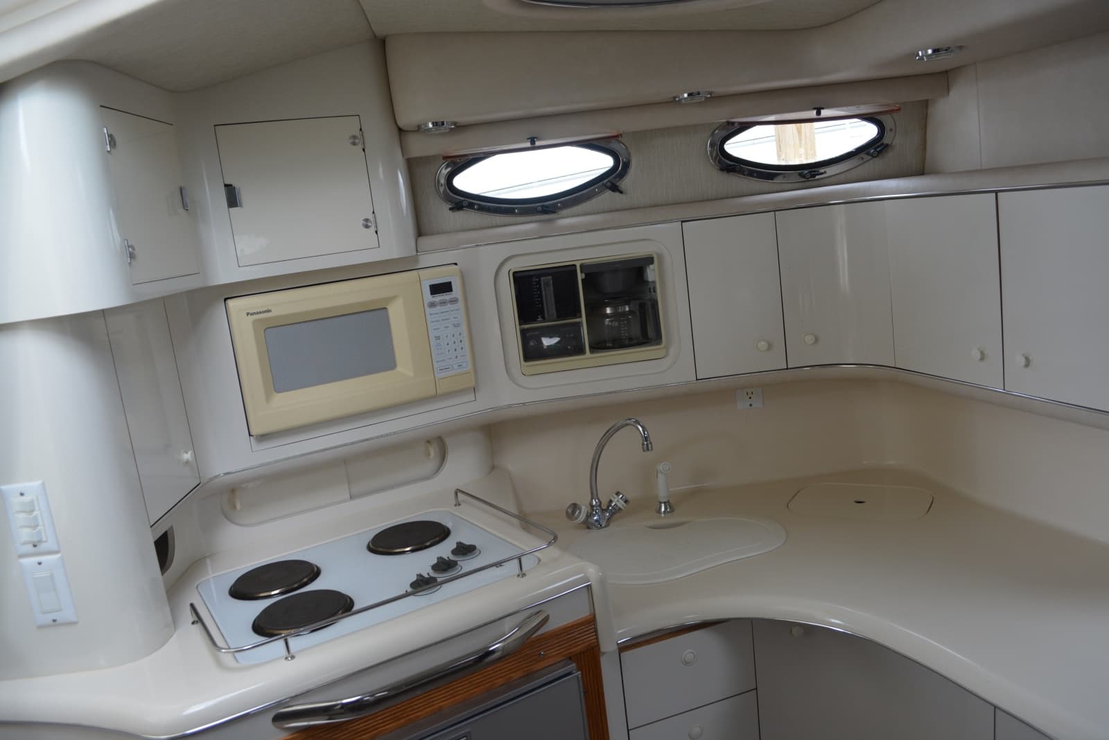 1996 Sea Ray Sundancer 370 - Photo 19