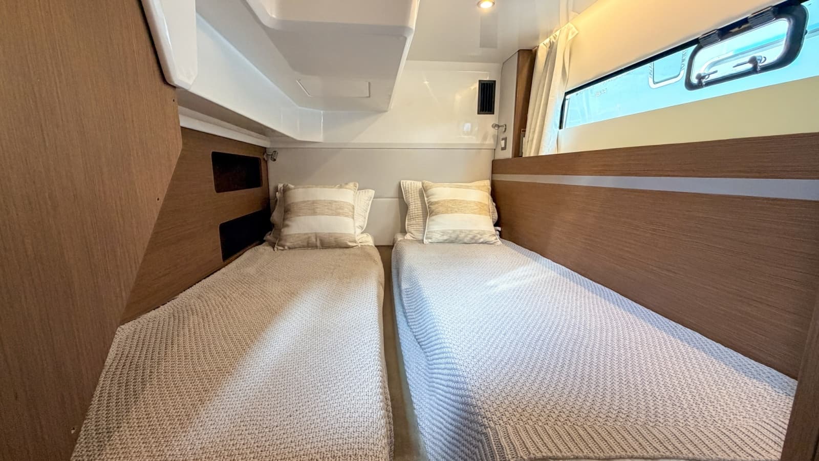 2027 Beneteau Antares 12 Fly - Photo 11