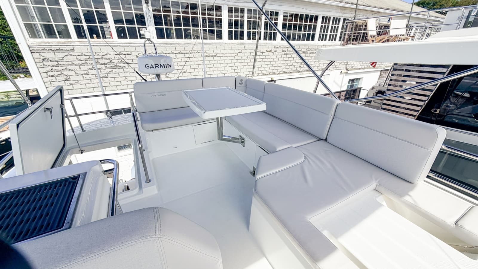 2027 Beneteau Antares 12 Fly - Photo 19