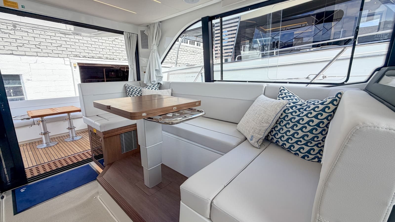 2027 Beneteau Antares 12 Fly - Photo 6