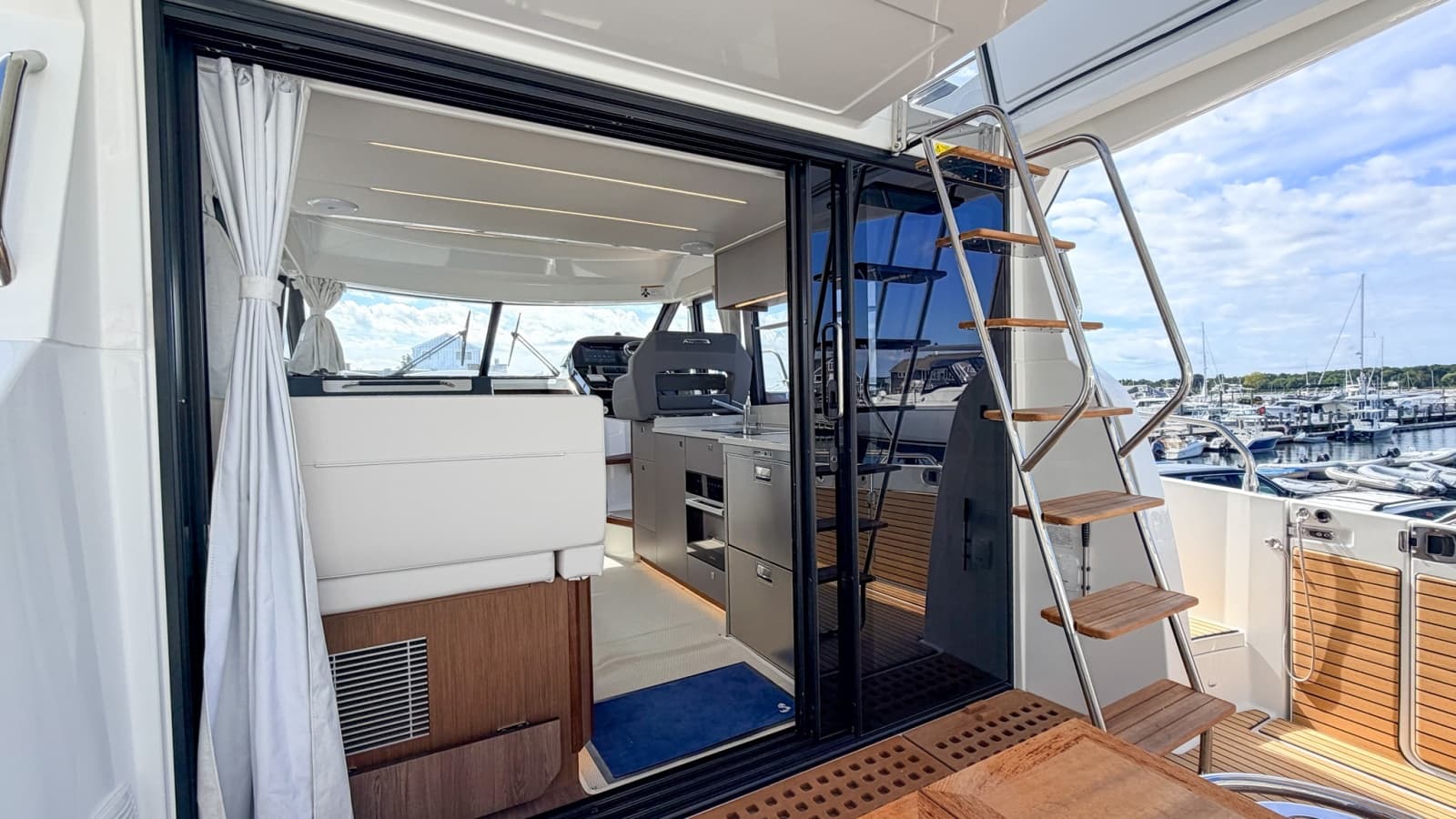 2027 Beneteau Antares 12 Fly - Photo 14