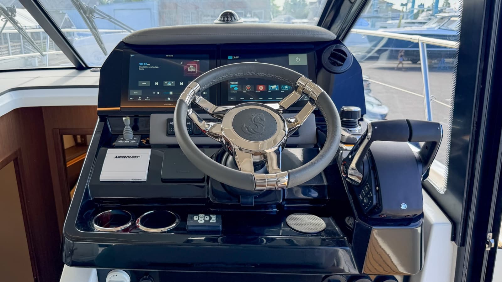 2027 Beneteau Antares 12 Fly - Photo 3