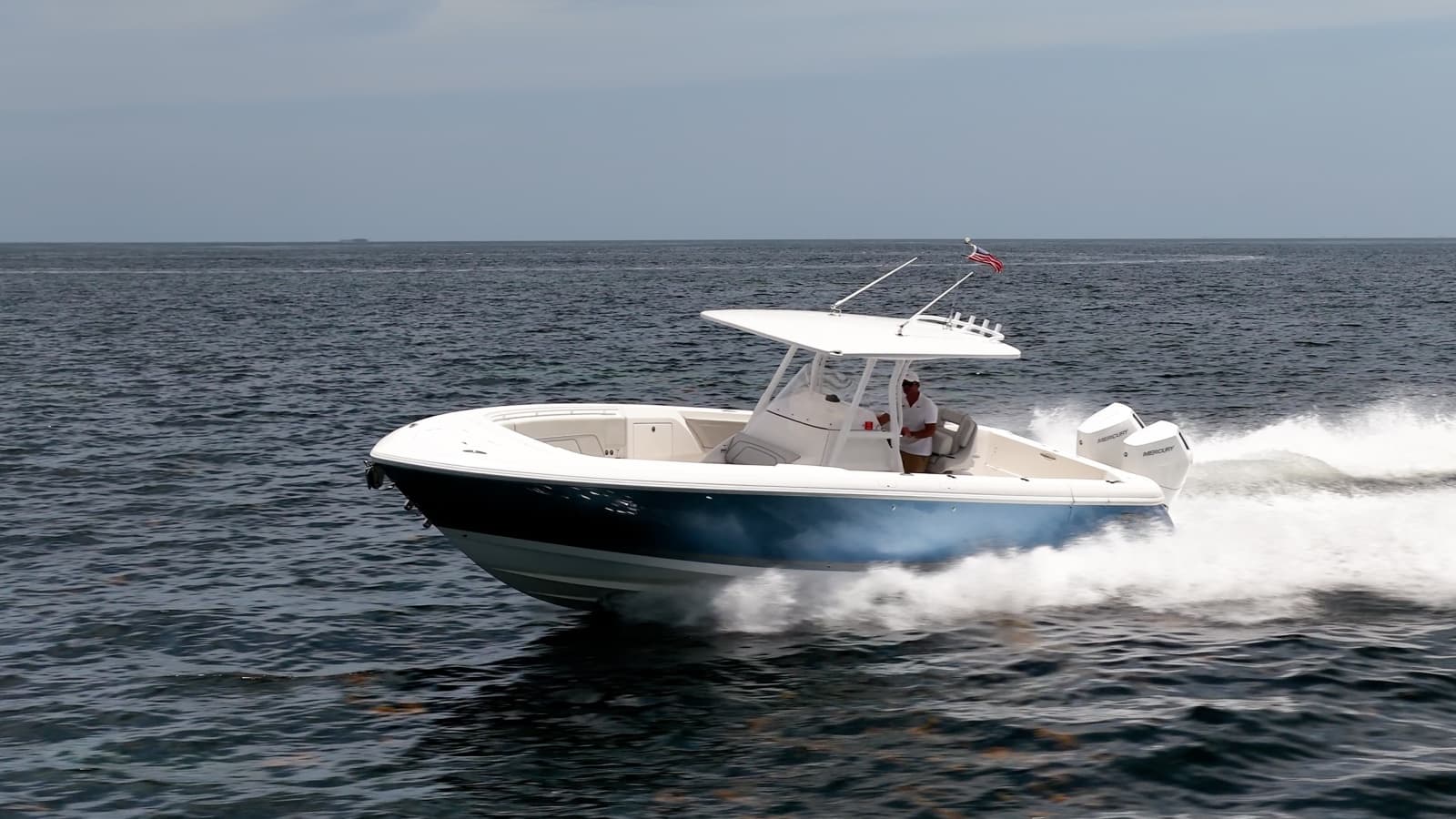 2023 Intrepid 345 Nomad FE - Photo 2