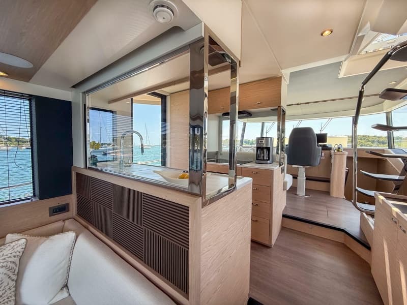 2026 Beneteau Swift Trawler 54 - Photo 9