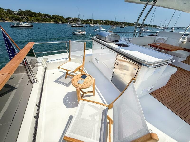 2026 Beneteau Swift Trawler 54 - Photo 25