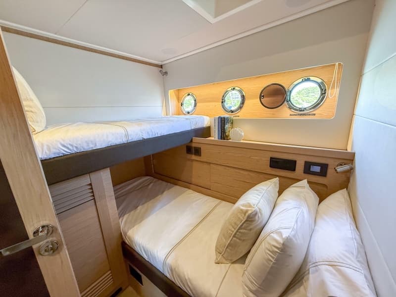 2026 Beneteau Swift Trawler 54 - Photo 17