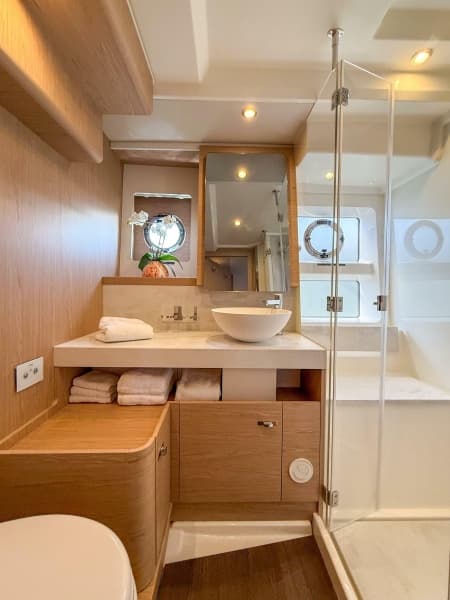 2026 Beneteau Swift Trawler 54 - Photo 18
