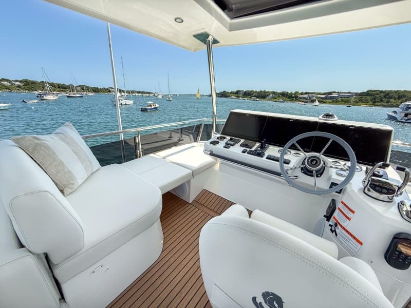 2026 Beneteau Swift Trawler 54 - Photo 23