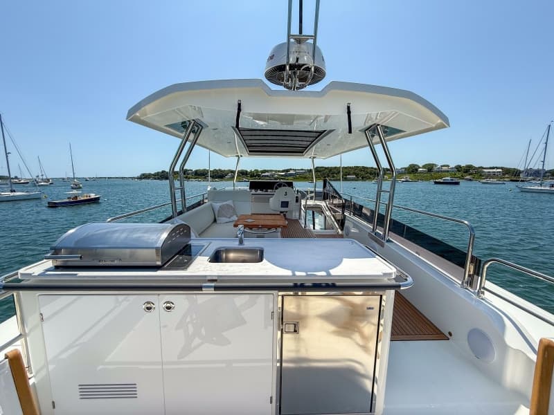 2026 Beneteau Swift Trawler 54 - Photo 27