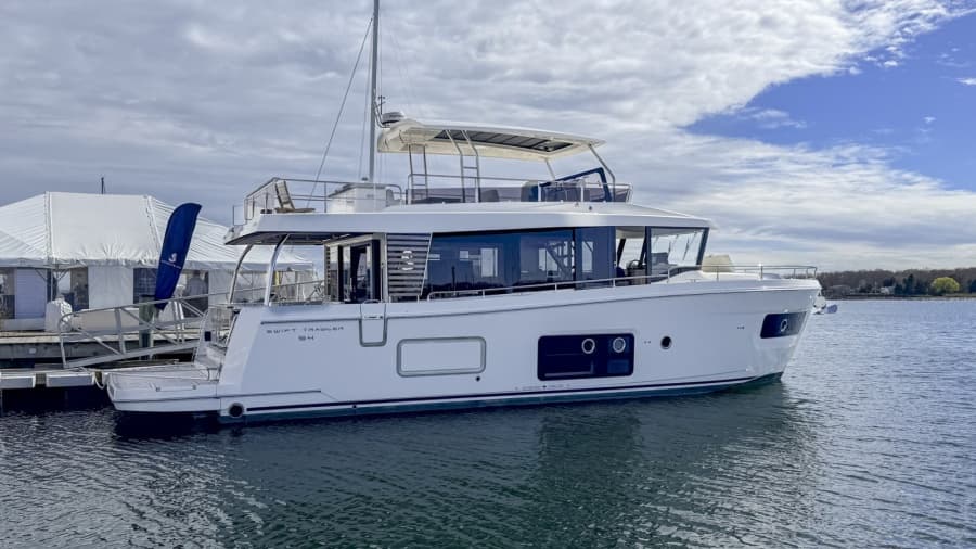 2026 Beneteau Swift Trawler 54 - Photo 2