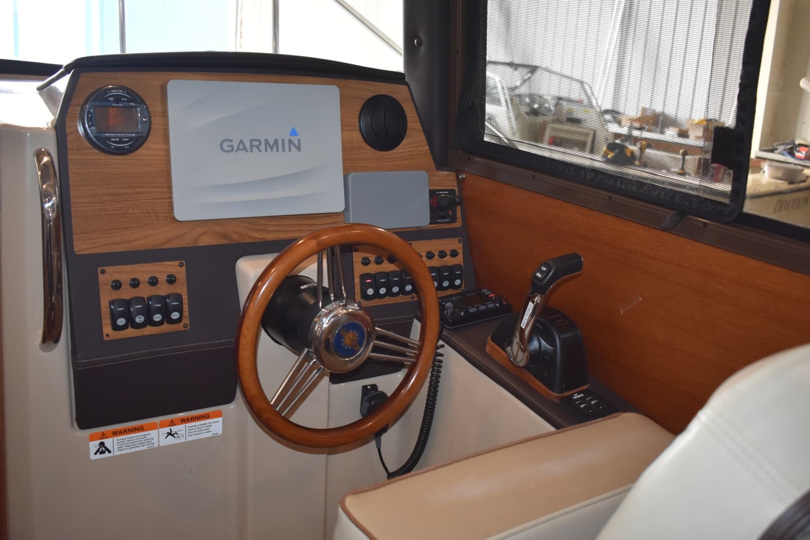 2019 Ranger Tugs R23 - Photo 27