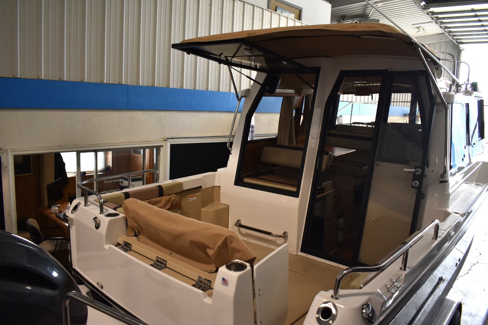 2019 Ranger Tugs R23 - Photo 15