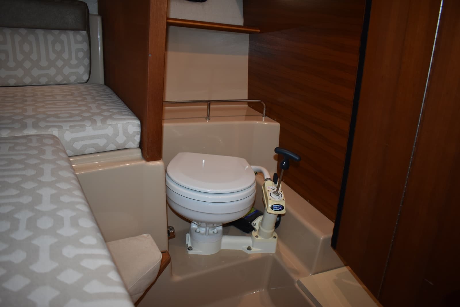 2019 Ranger Tugs R23 - Photo 40
