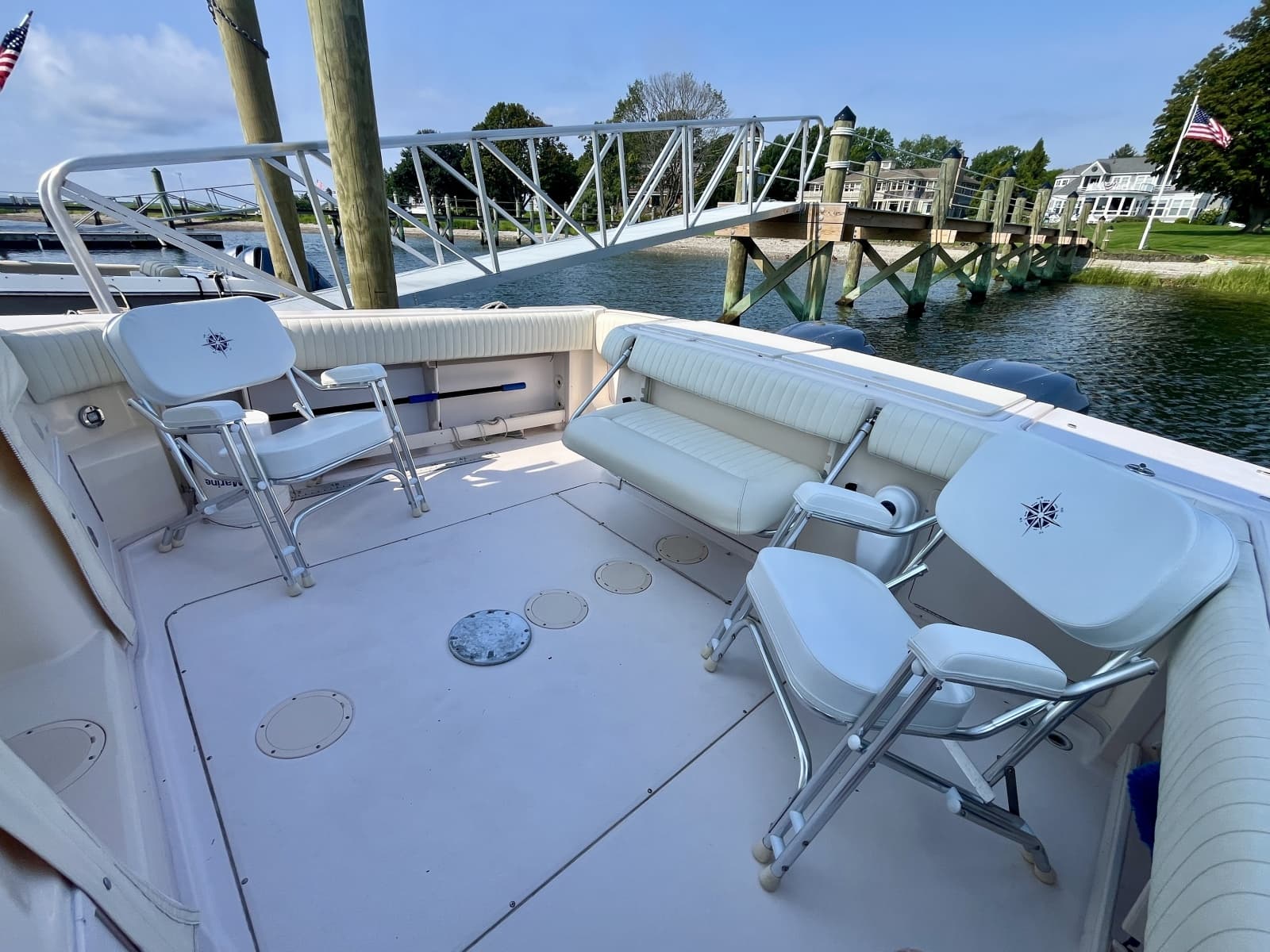 2003 Grady-White Express 330 - Photo 10