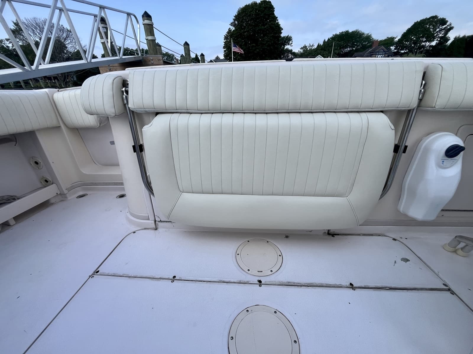 2003 Grady-White Express 330 - Photo 12