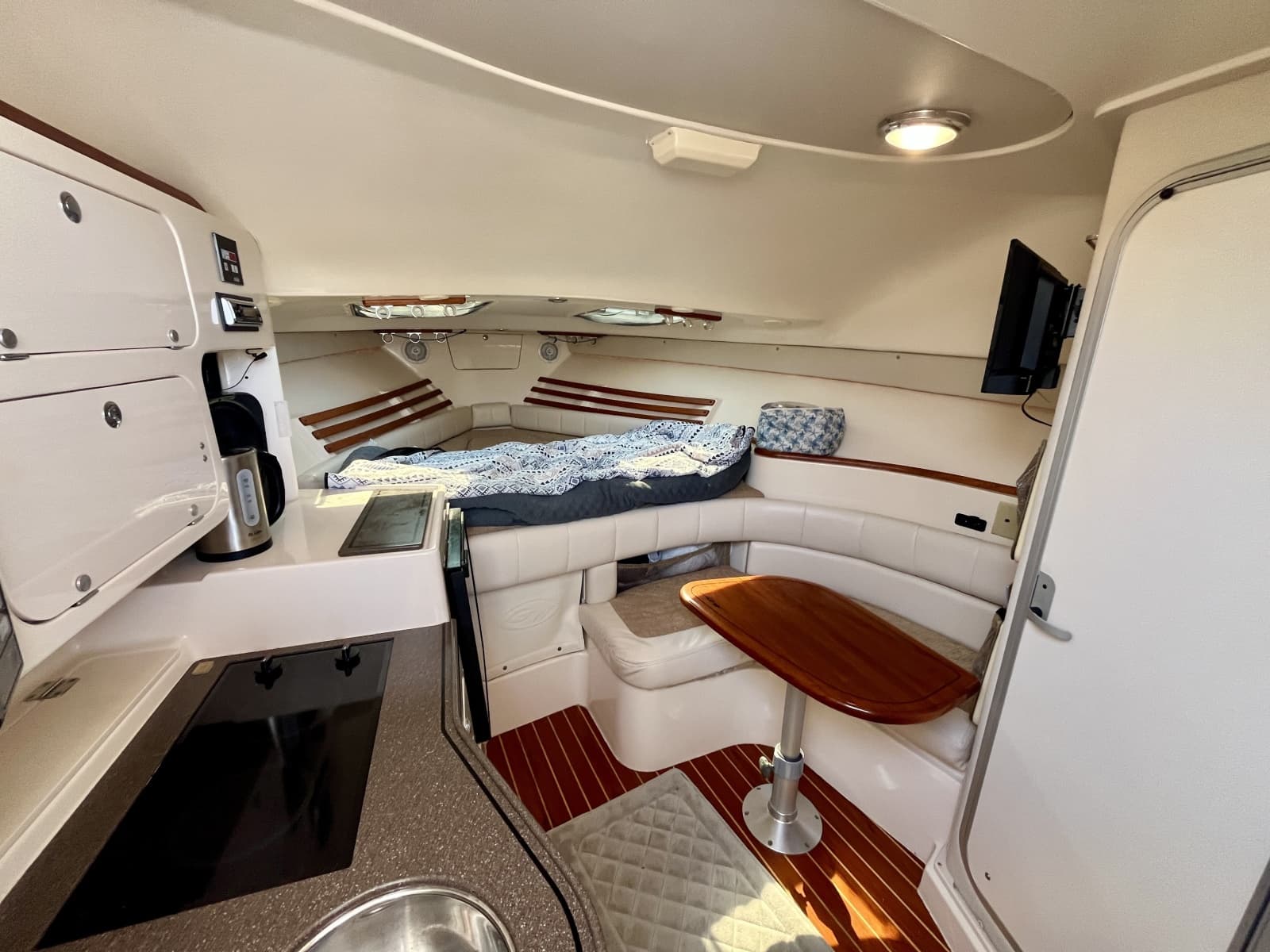 2003 Grady-White Express 330 - Photo 13