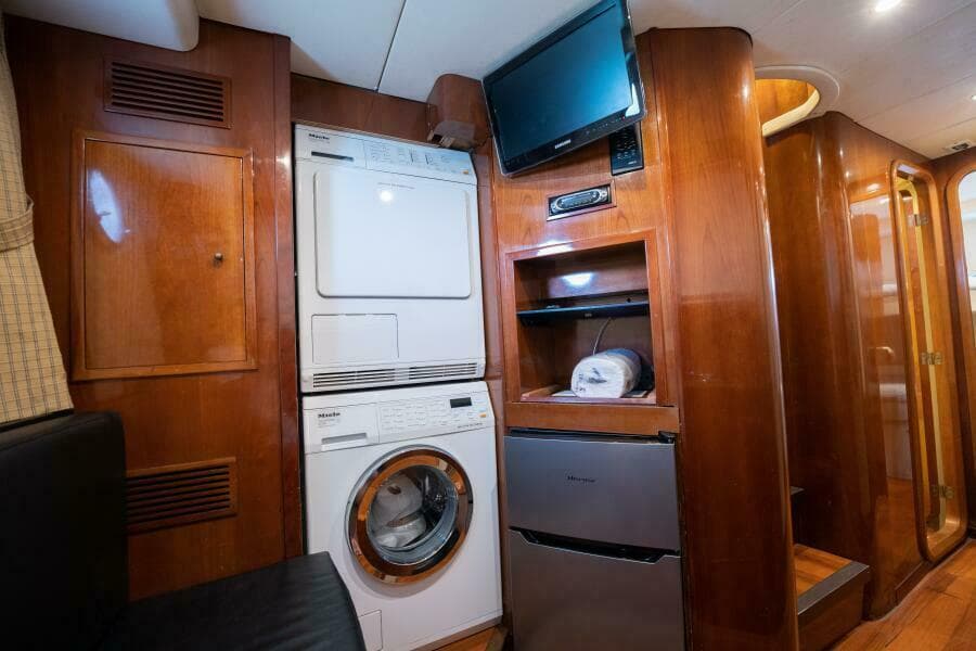 2004 Azimut 80 Carat - Photo 48