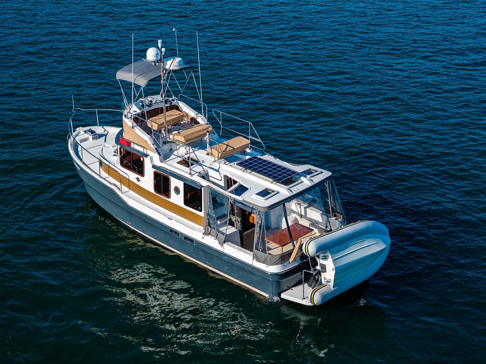 2016 Ranger Tugs R-31 CB - Photo 3