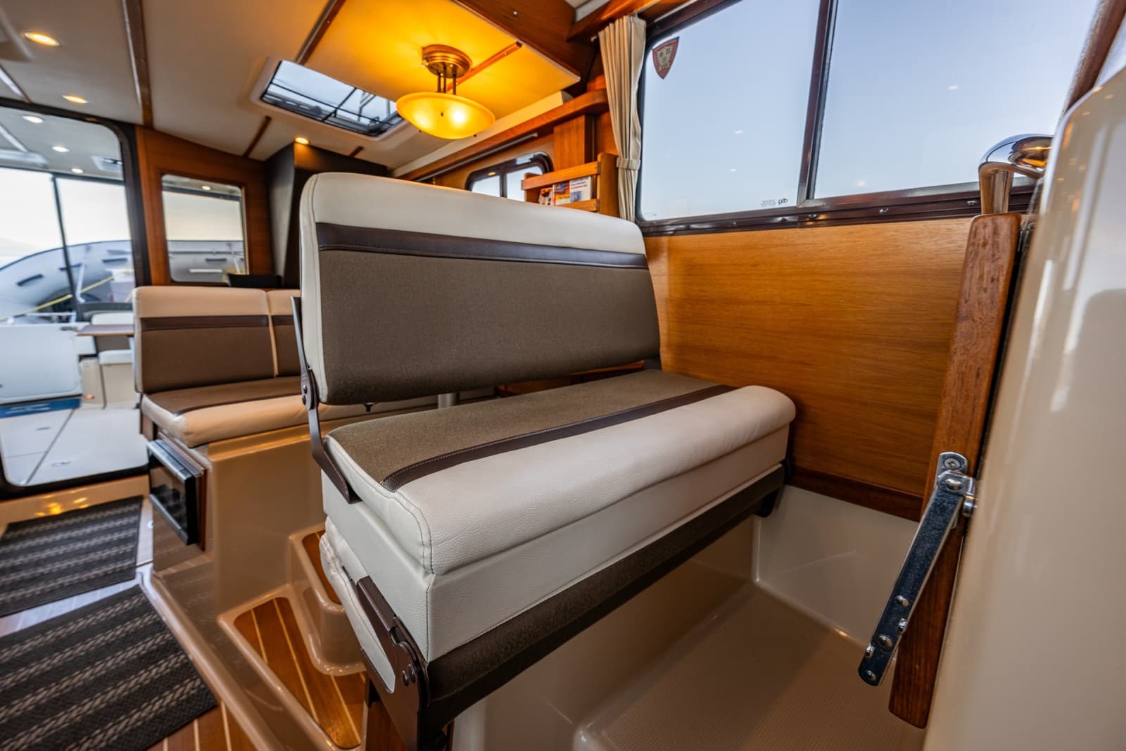 2016 Ranger Tugs R-31 CB - Photo 22