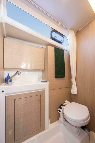 2027 Beneteau Oceanis 37.1 - Photo 10