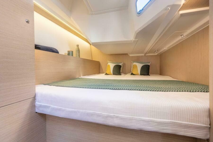 2027 Beneteau Oceanis 37.1 - Photo 5