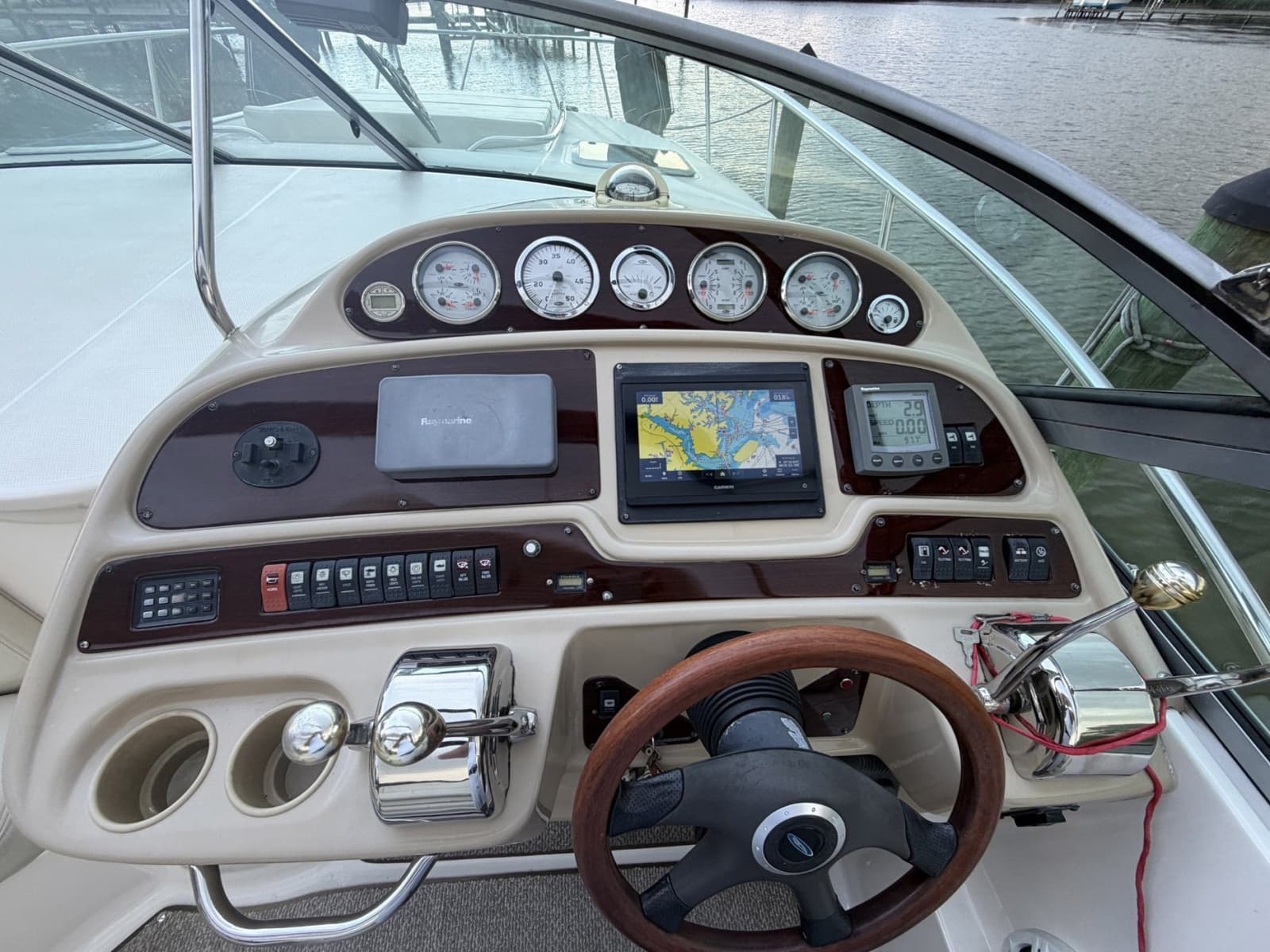 2004 Chaparral Signature 350 - Photo 20