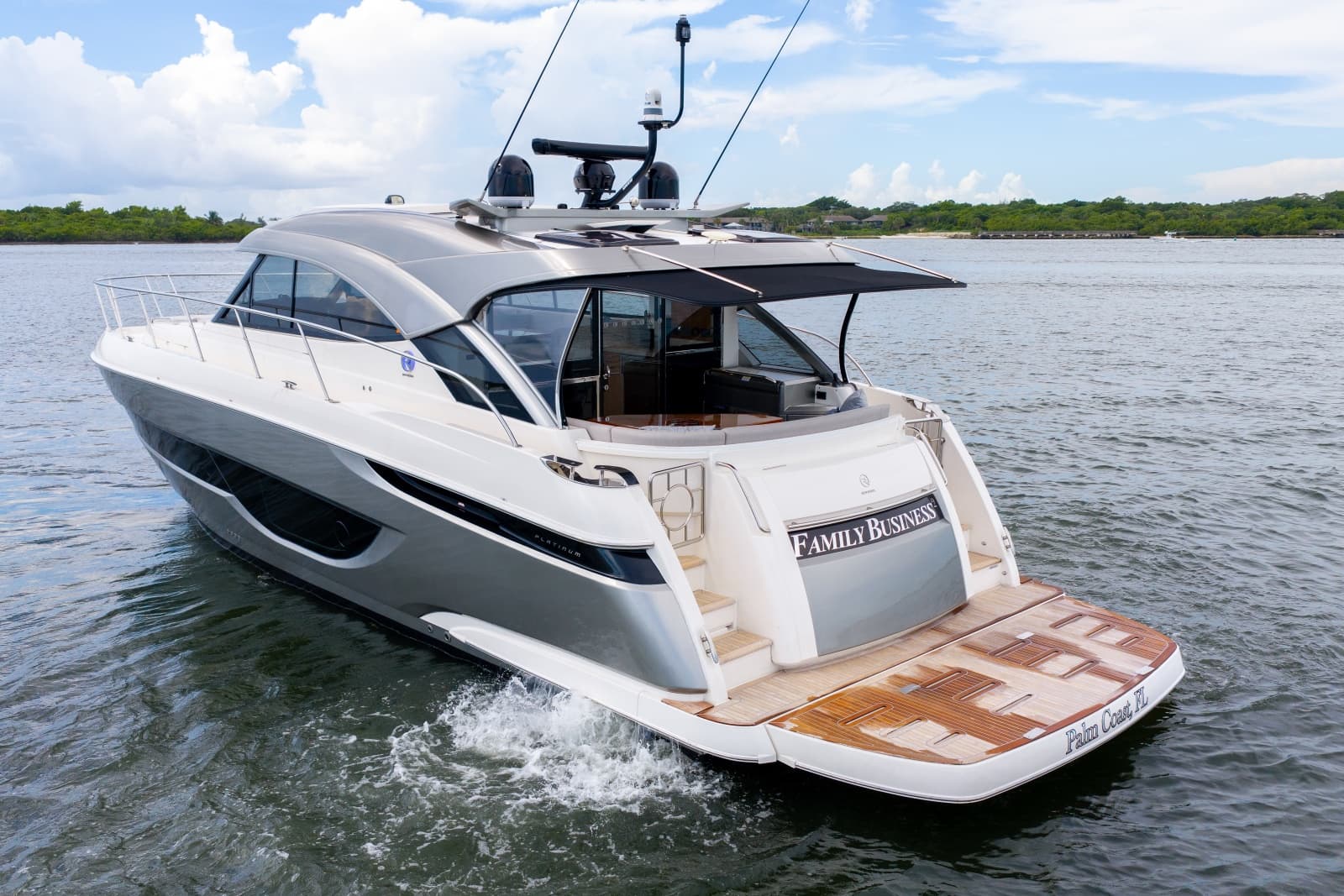 2023 Riviera 4600 Sport Yacht - Photo 10