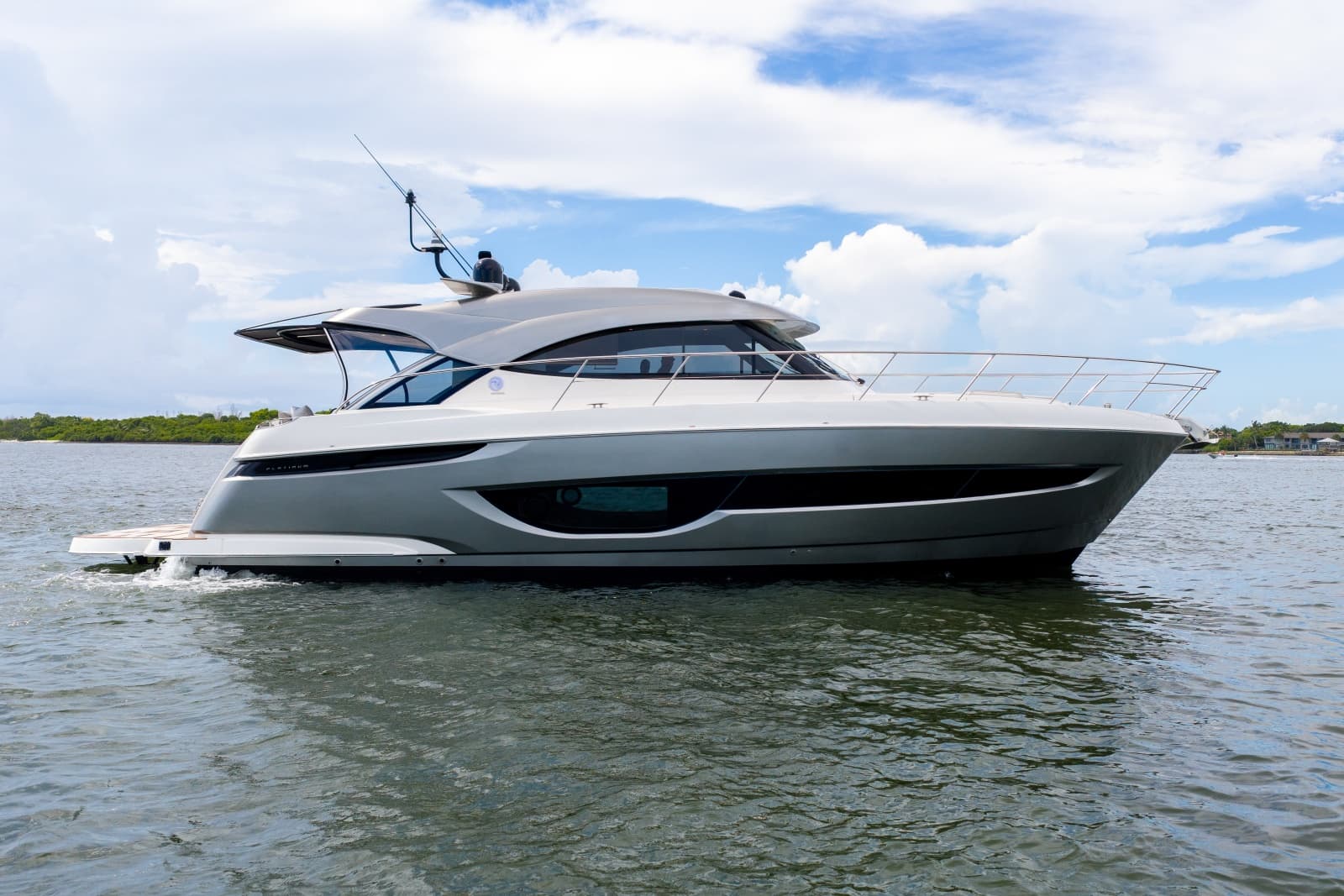 2023 Riviera 4600 Sport Yacht - Photo 13