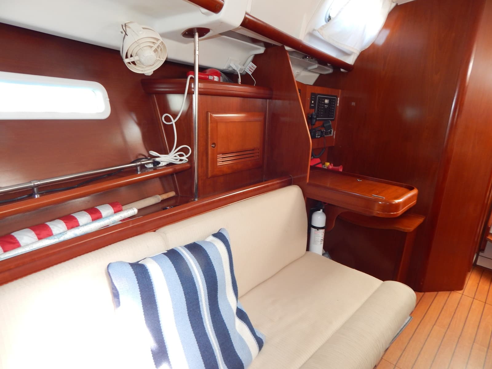 2005 Beneteau 373 - Photo 5