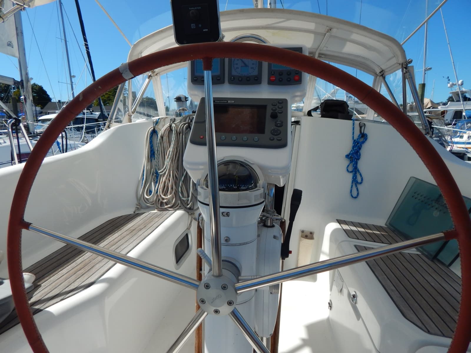 2005 Beneteau 373 - Photo 19