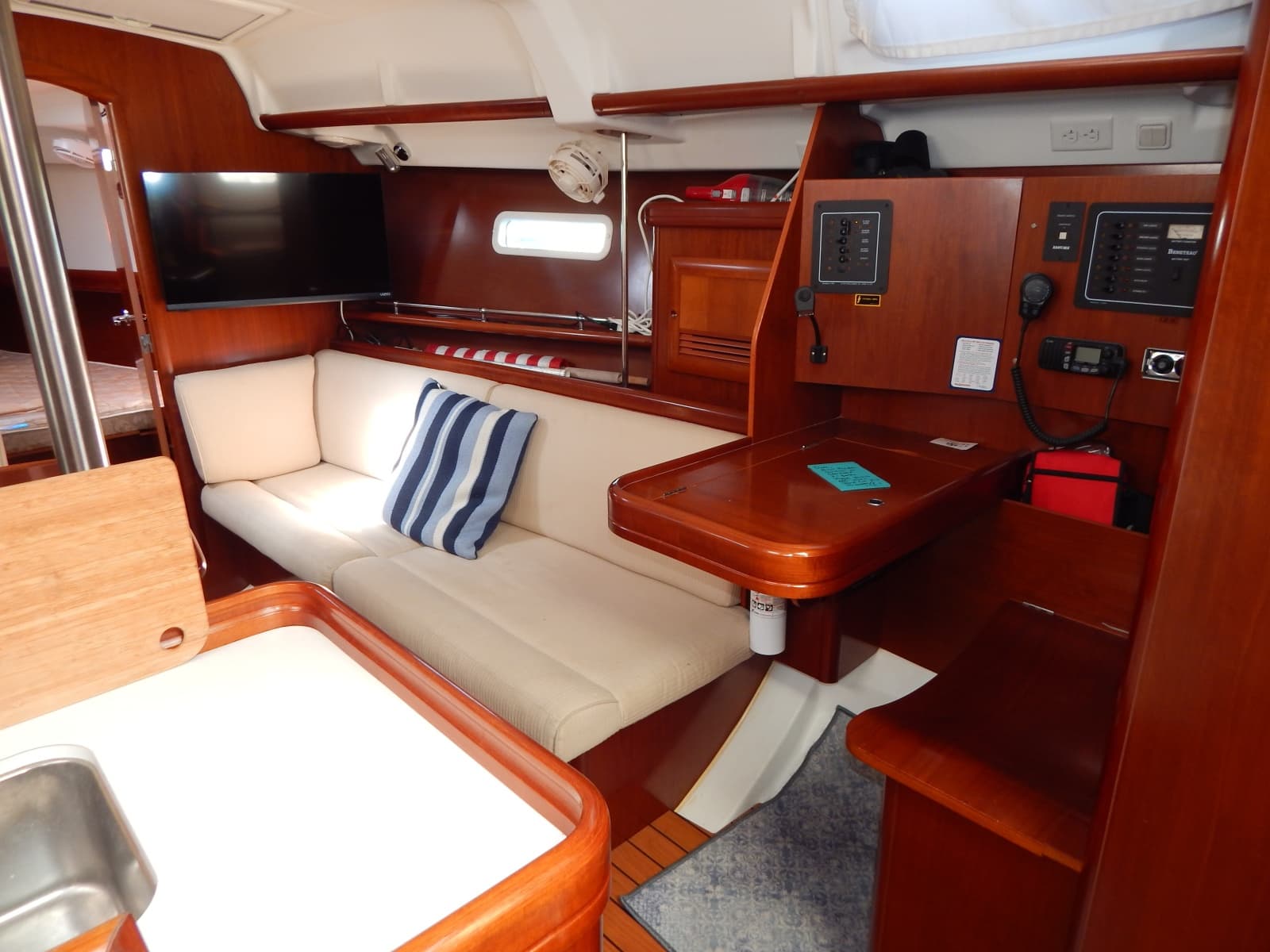 2005 Beneteau 373 - Photo 10