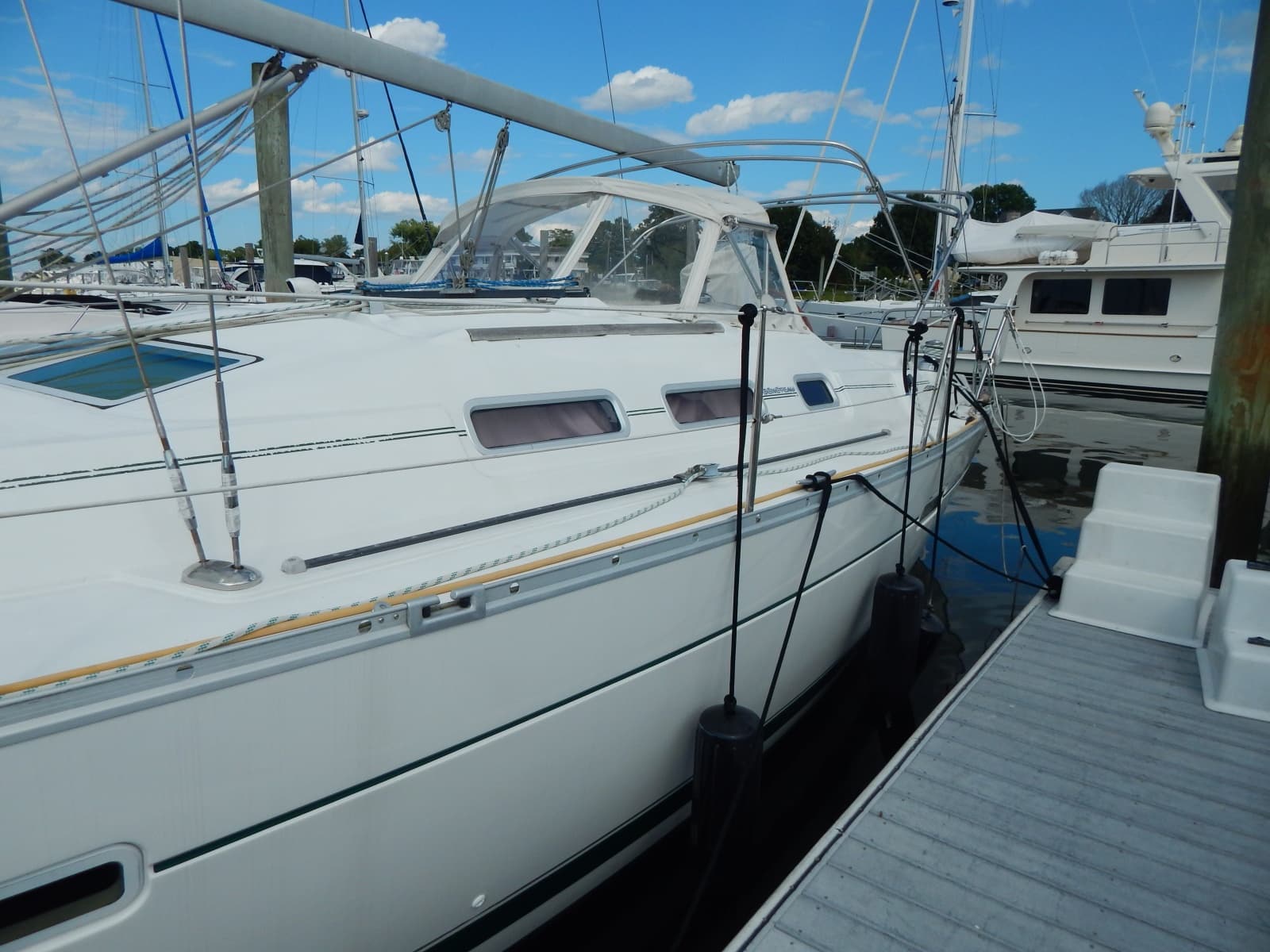 2005 Beneteau 373 - Photo 23