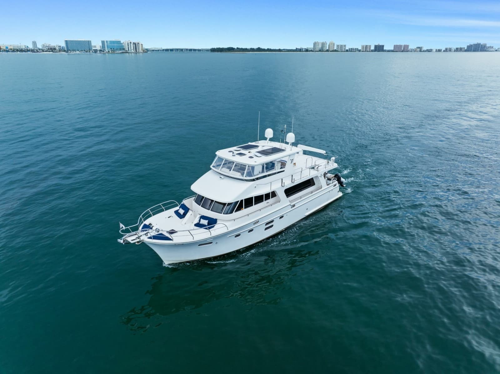2015 Hampton Endurance 658 - Photo 2