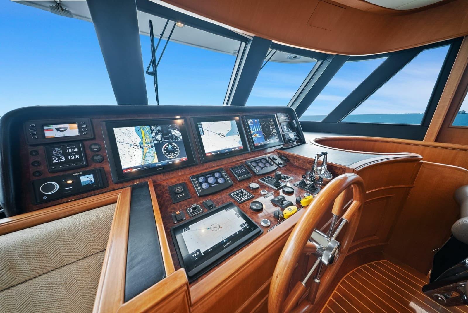 2015 Hampton Endurance 658 - Photo 16