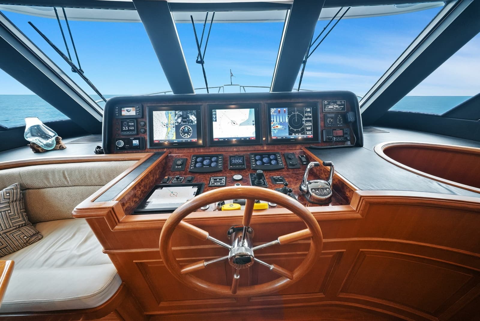 2015 Hampton Endurance 658 - Photo 17