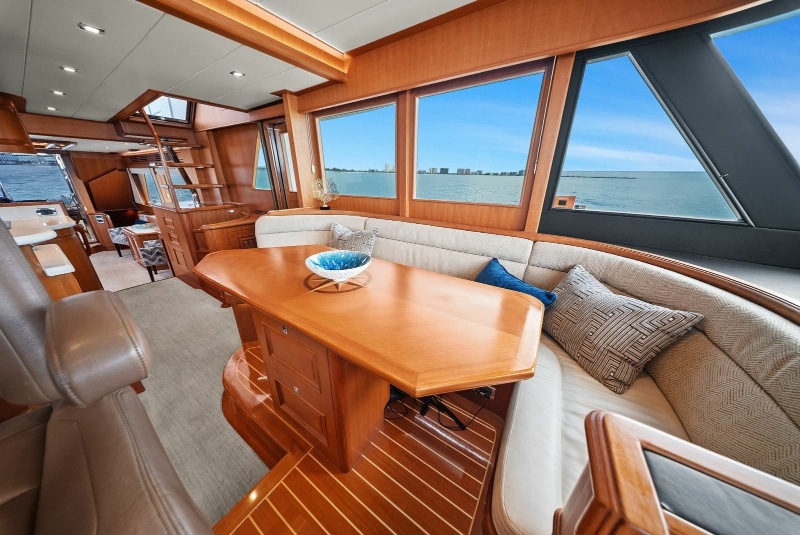 2015 Hampton Endurance 658 - Photo 15