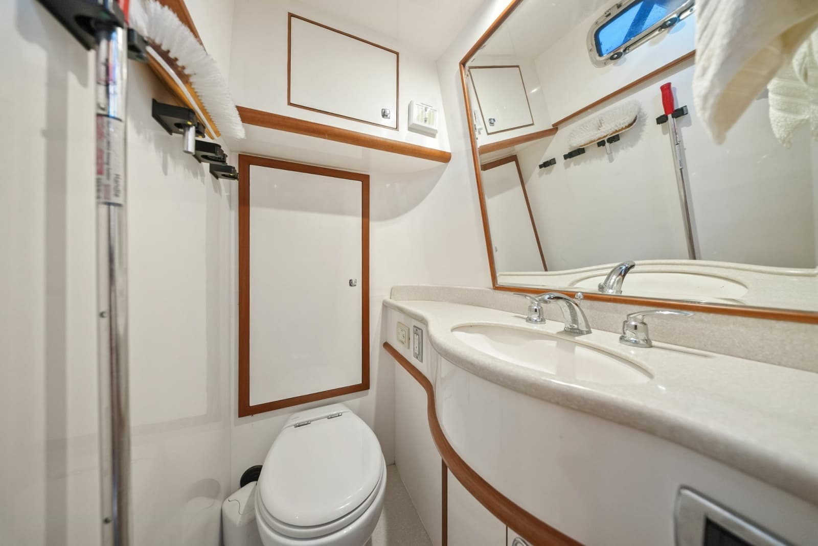 2015 Hampton Endurance 658 - Photo 52