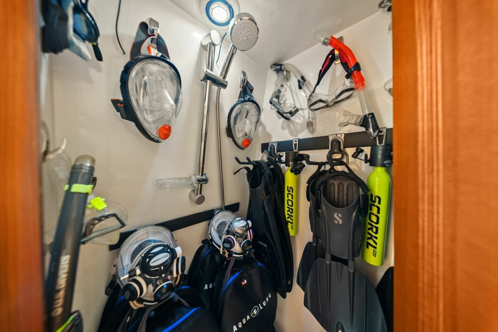 2015 Hampton Endurance 658 - Photo 53