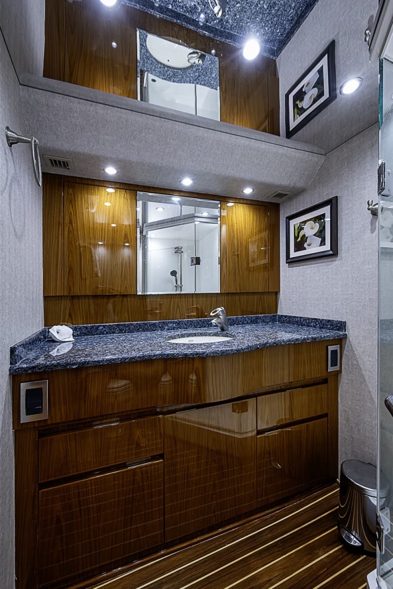 2011 Viking 76 Enclosed Bridge - Photo 62