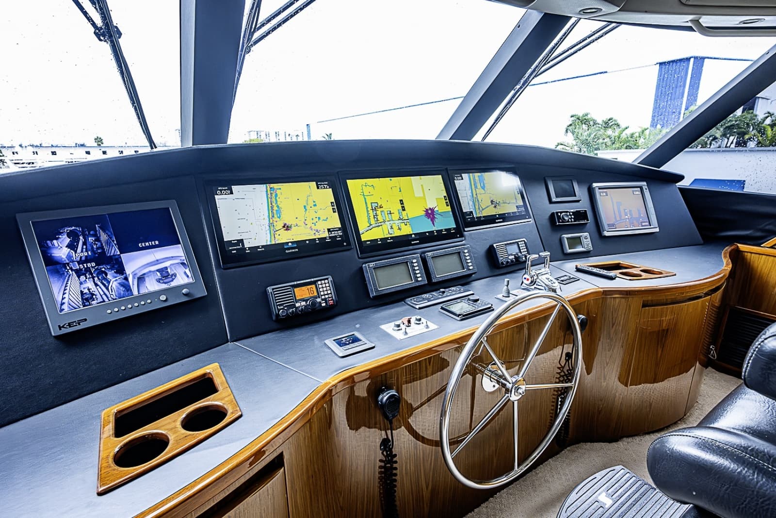 2011 Viking 76 Enclosed Bridge - Photo 44