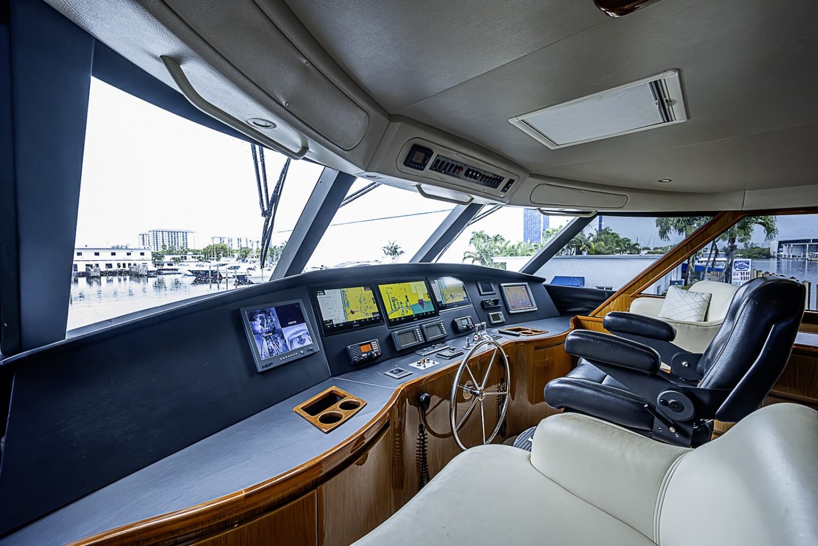 2011 Viking 76 Enclosed Bridge - Photo 43