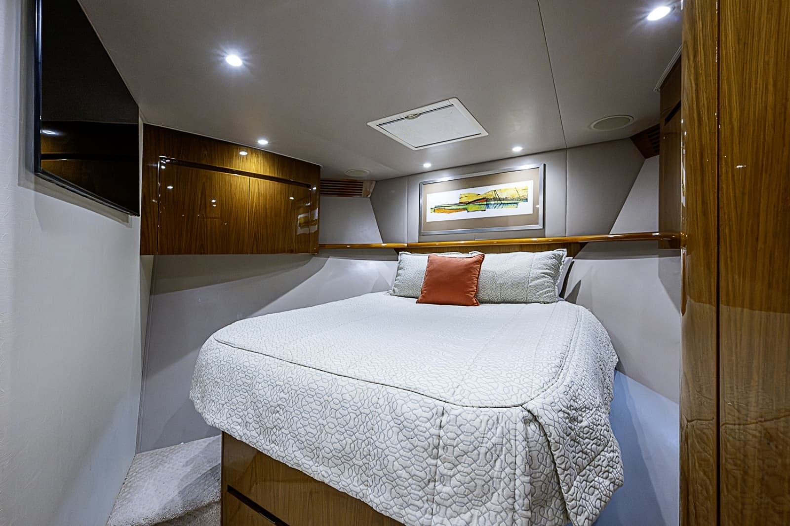 2011 Viking 76 Enclosed Bridge - Photo 70