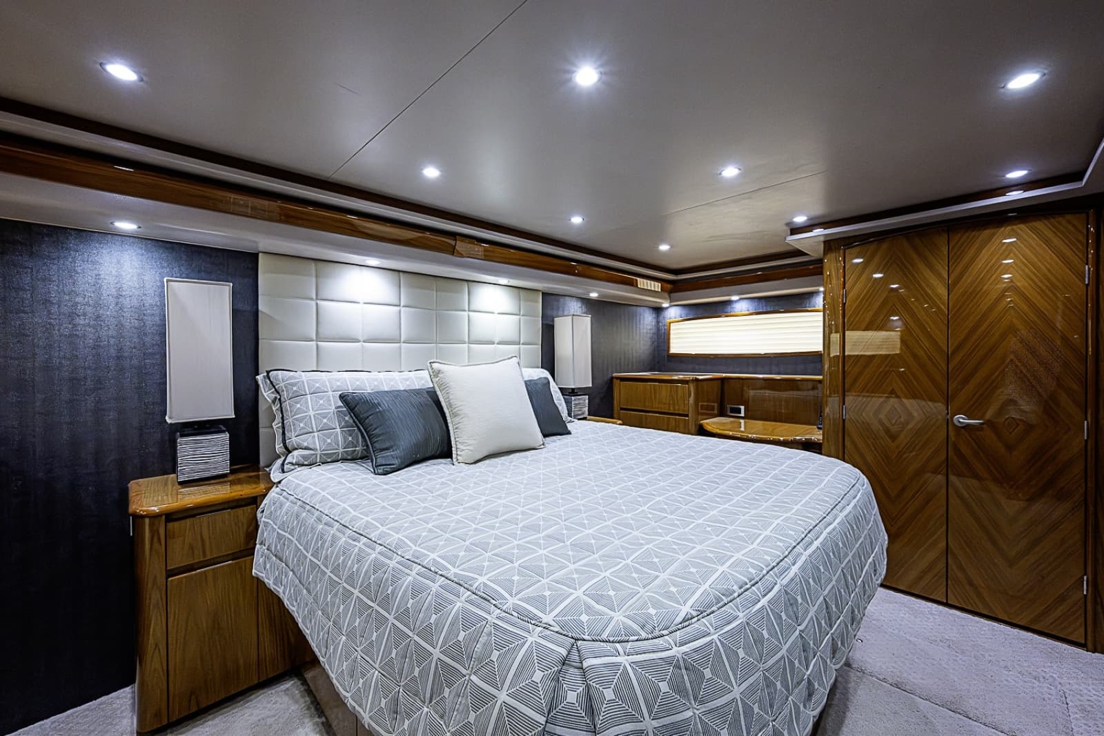 2011 Viking 76 Enclosed Bridge - Photo 76