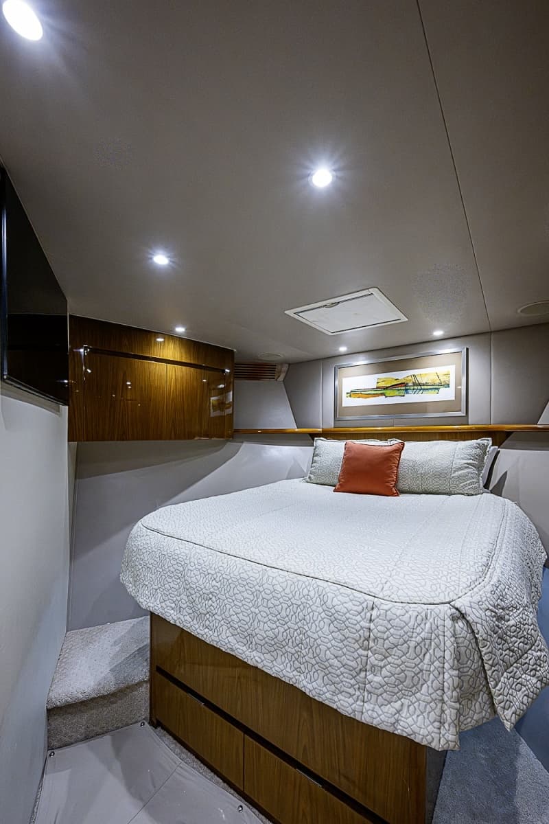 2011 Viking 76 Enclosed Bridge - Photo 71