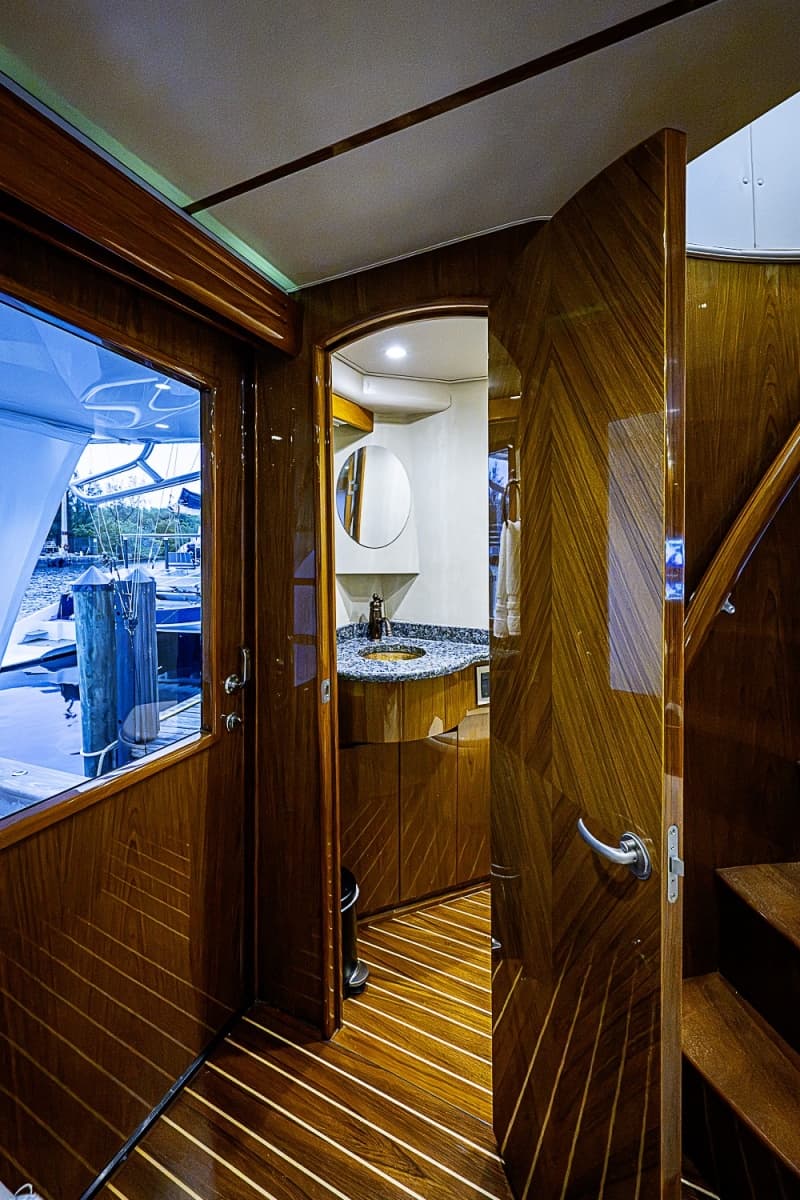 2011 Viking 76 Enclosed Bridge - Photo 29