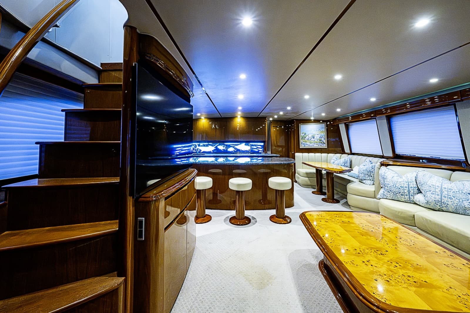2011 Viking 76 Enclosed Bridge - Photo 28